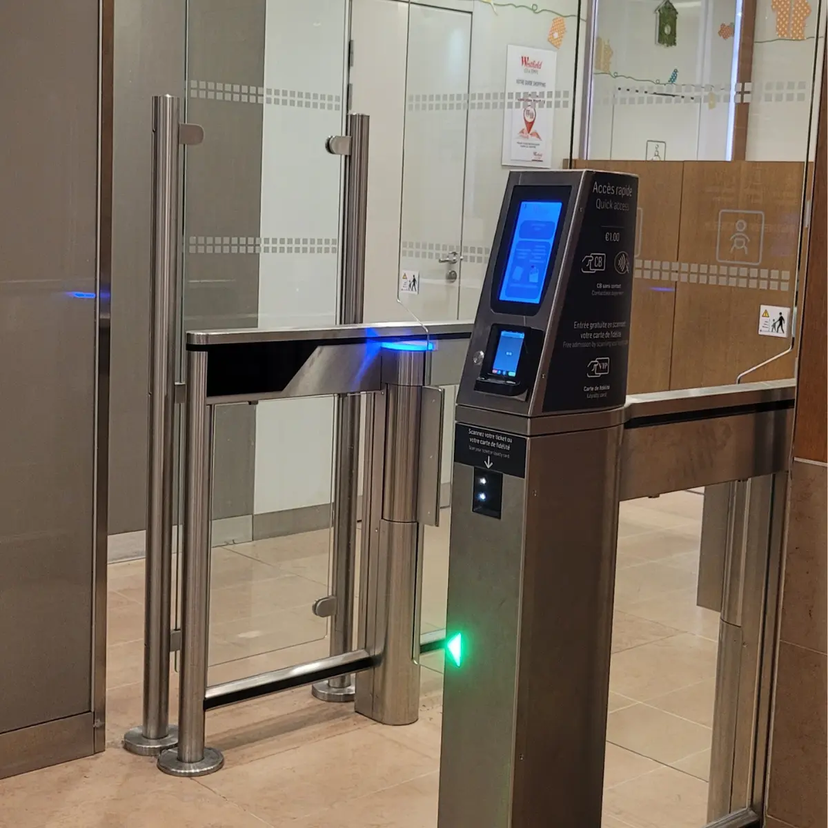 borne de paiement qui permet de débloquer un accès piéton